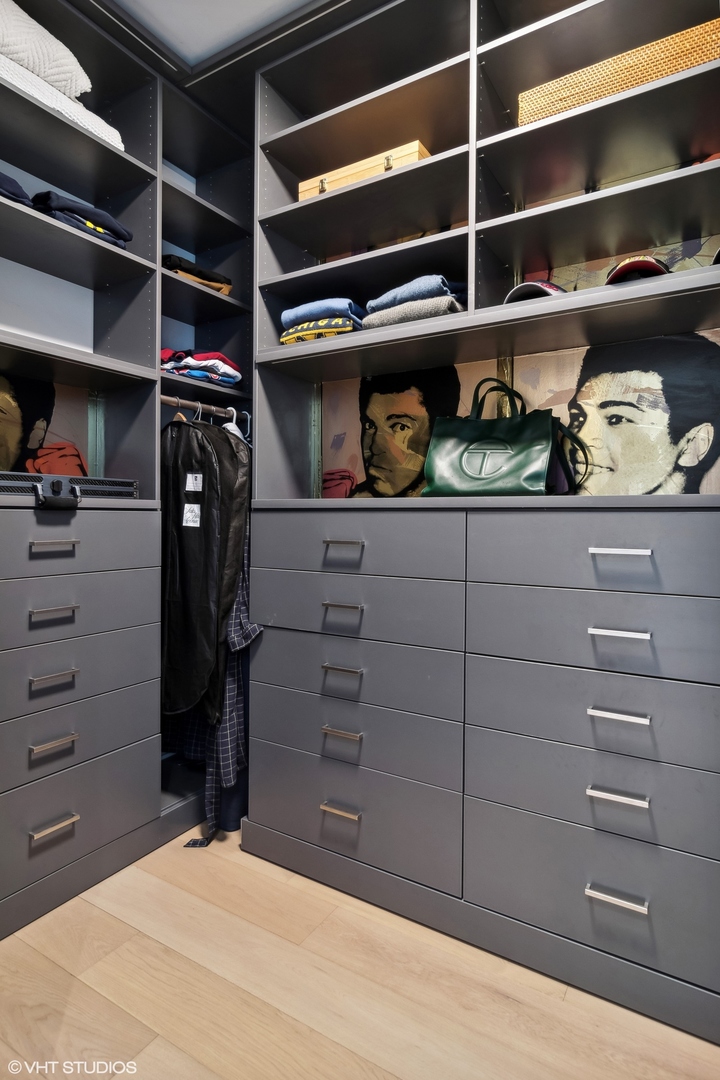 14 W Superior Street Unit: 4502