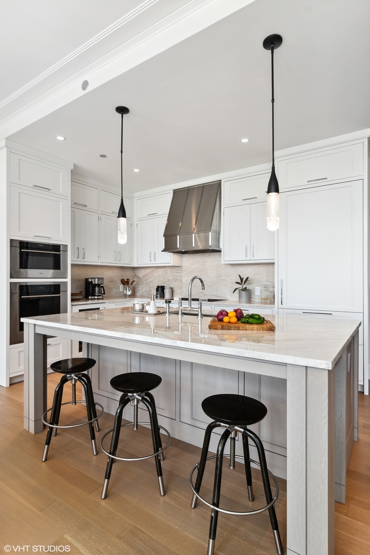 451 E Grand Avenue Unit: 4504