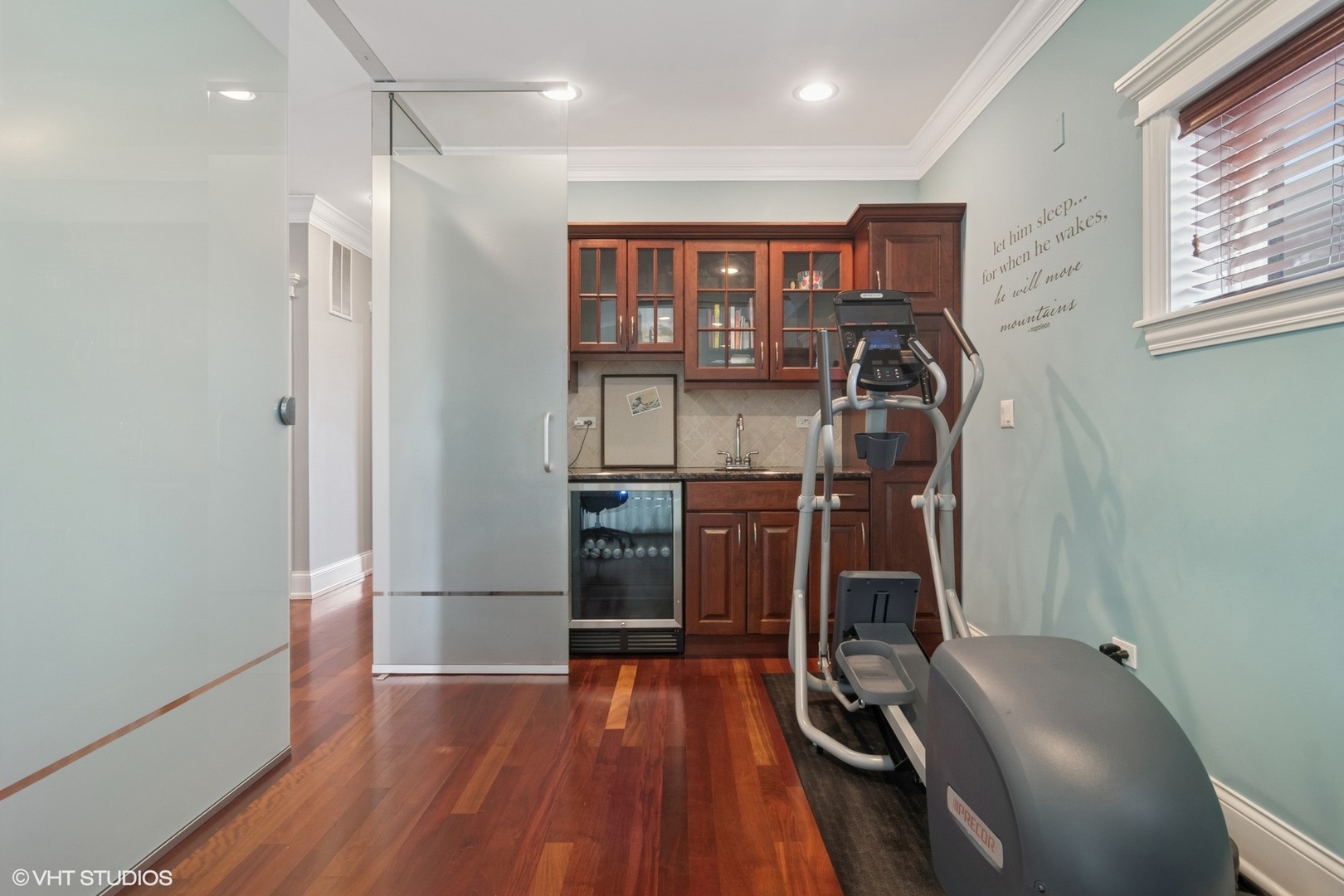 2338 W Roscoe Street Unit: 3E