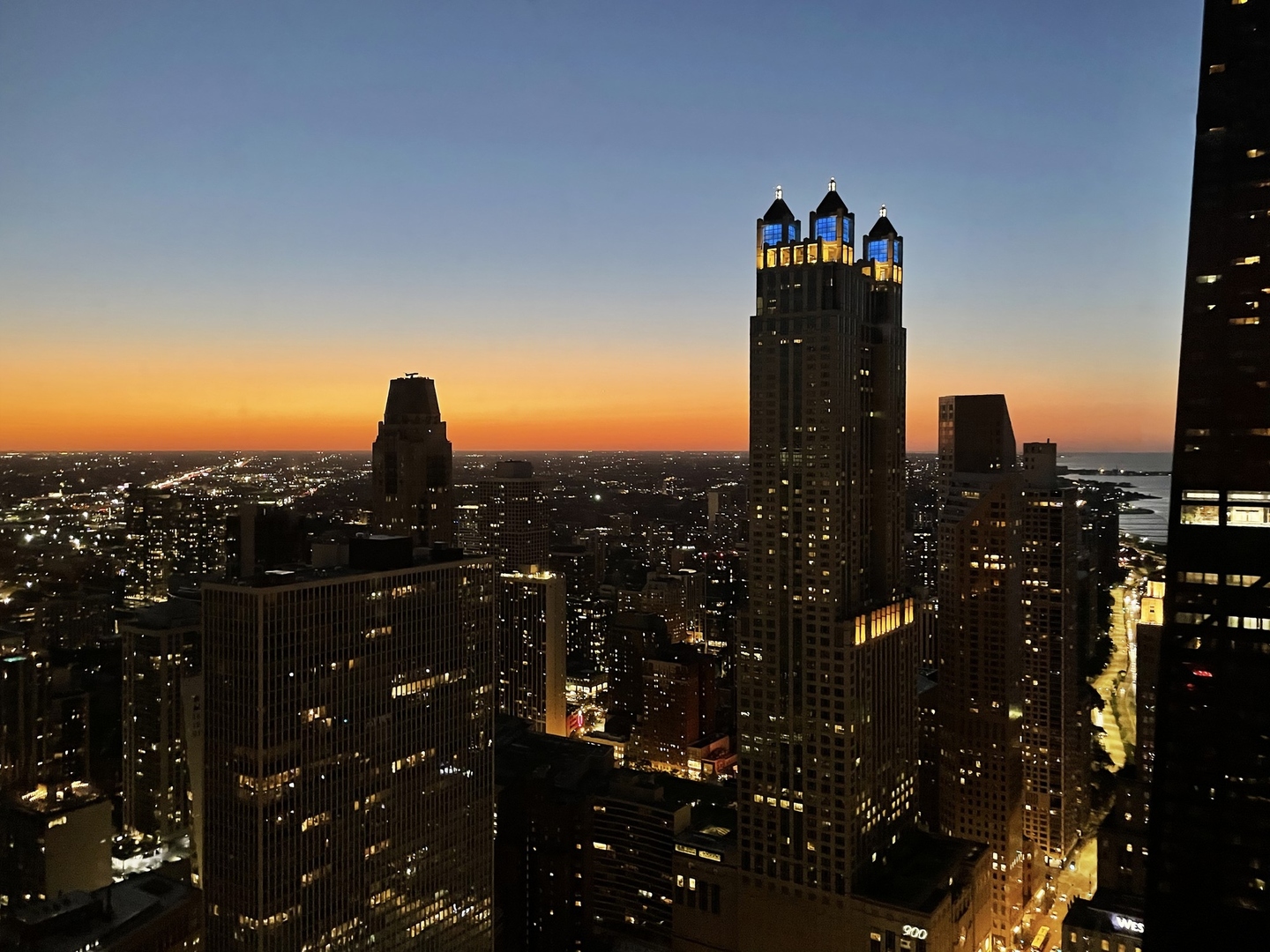 161 E CHICAGO Avenue Unit: 51A