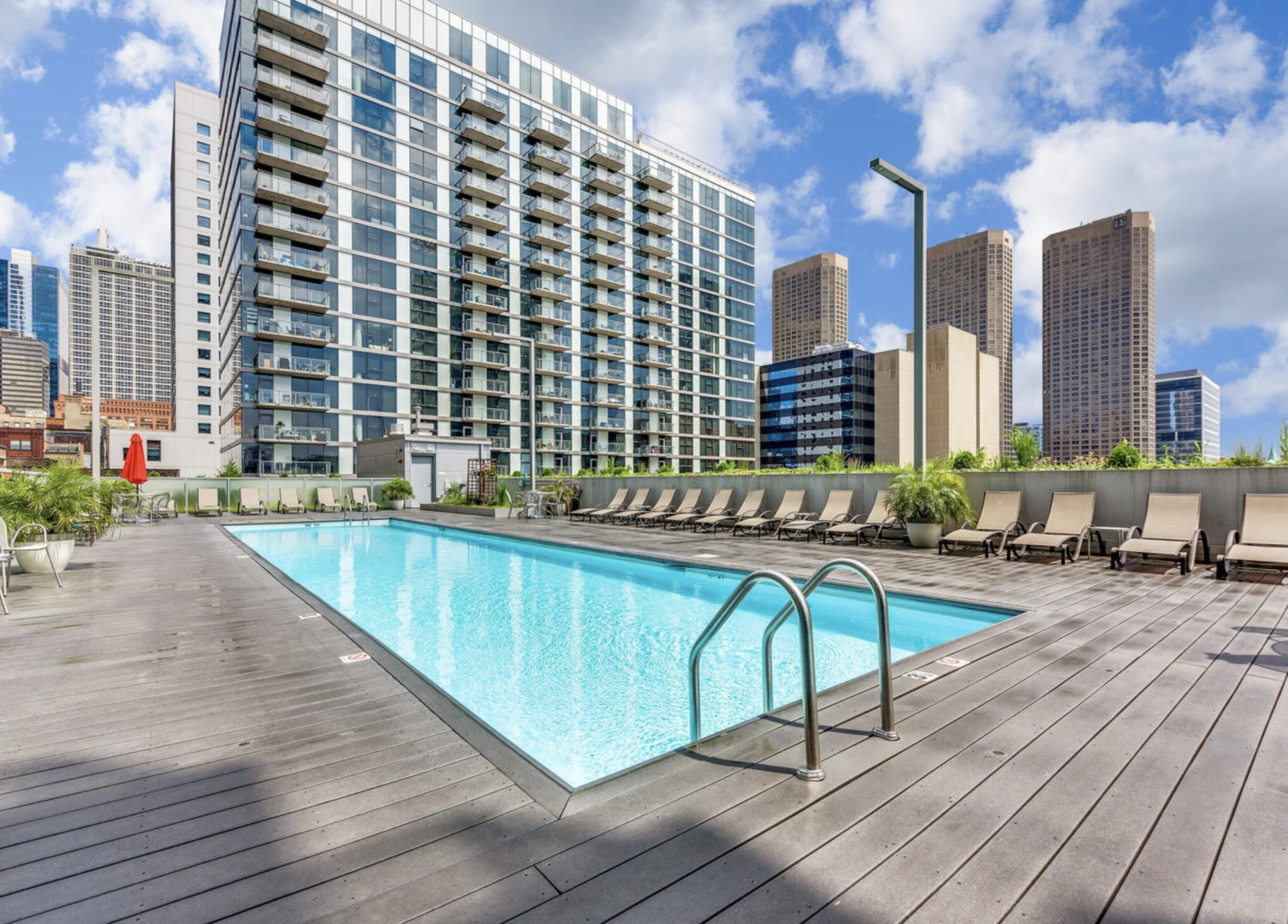 659 W Randolph Street Unit: 1007