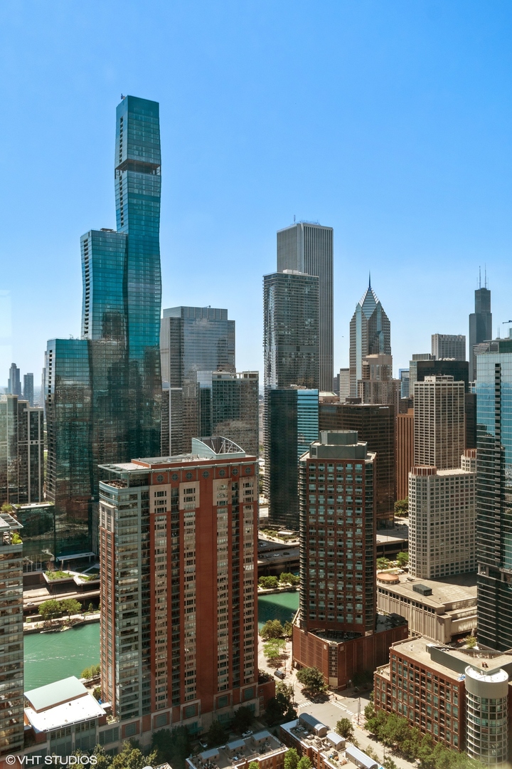 451 E Grand Avenue Unit: 4504