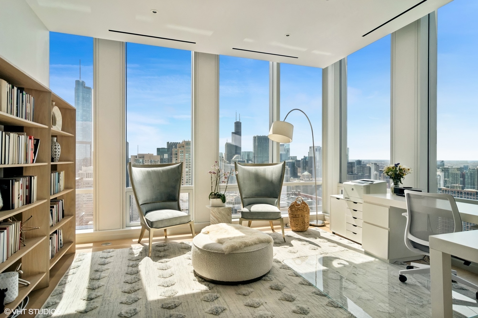 14 W Superior Street Unit: 4502