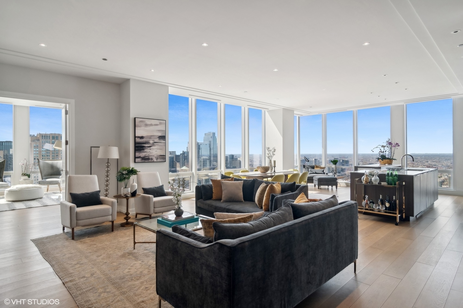 14 W Superior Street Unit: 4502