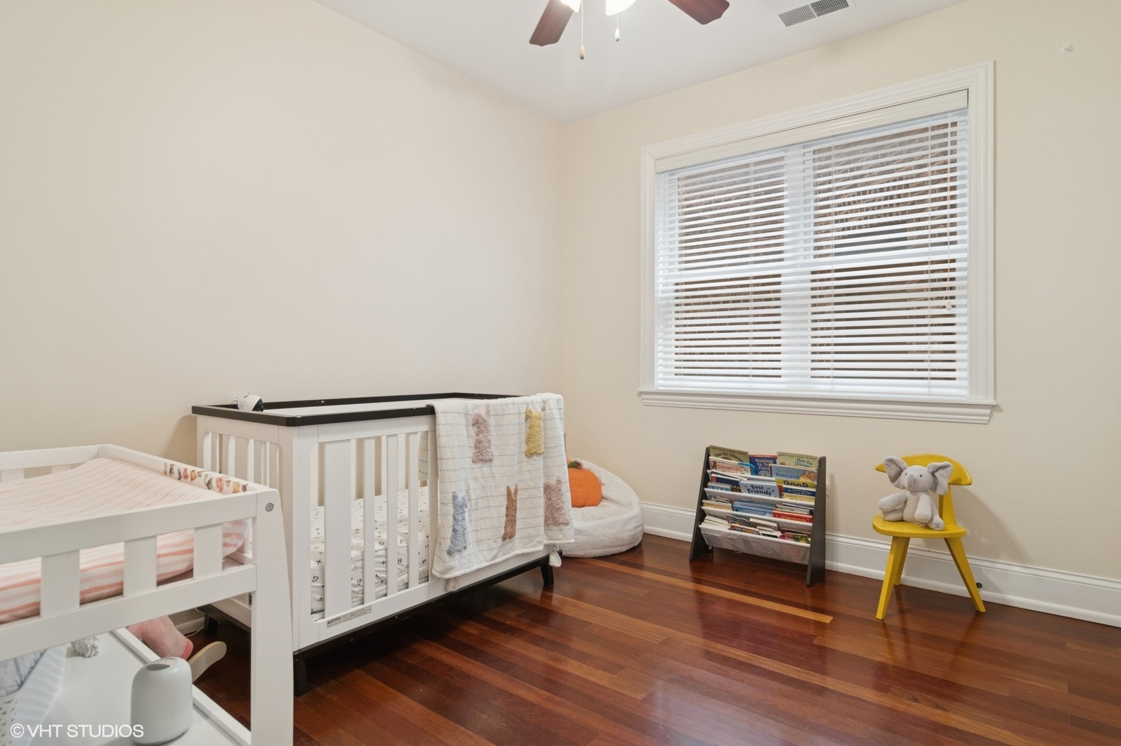 2338 W Roscoe Street Unit: 3E