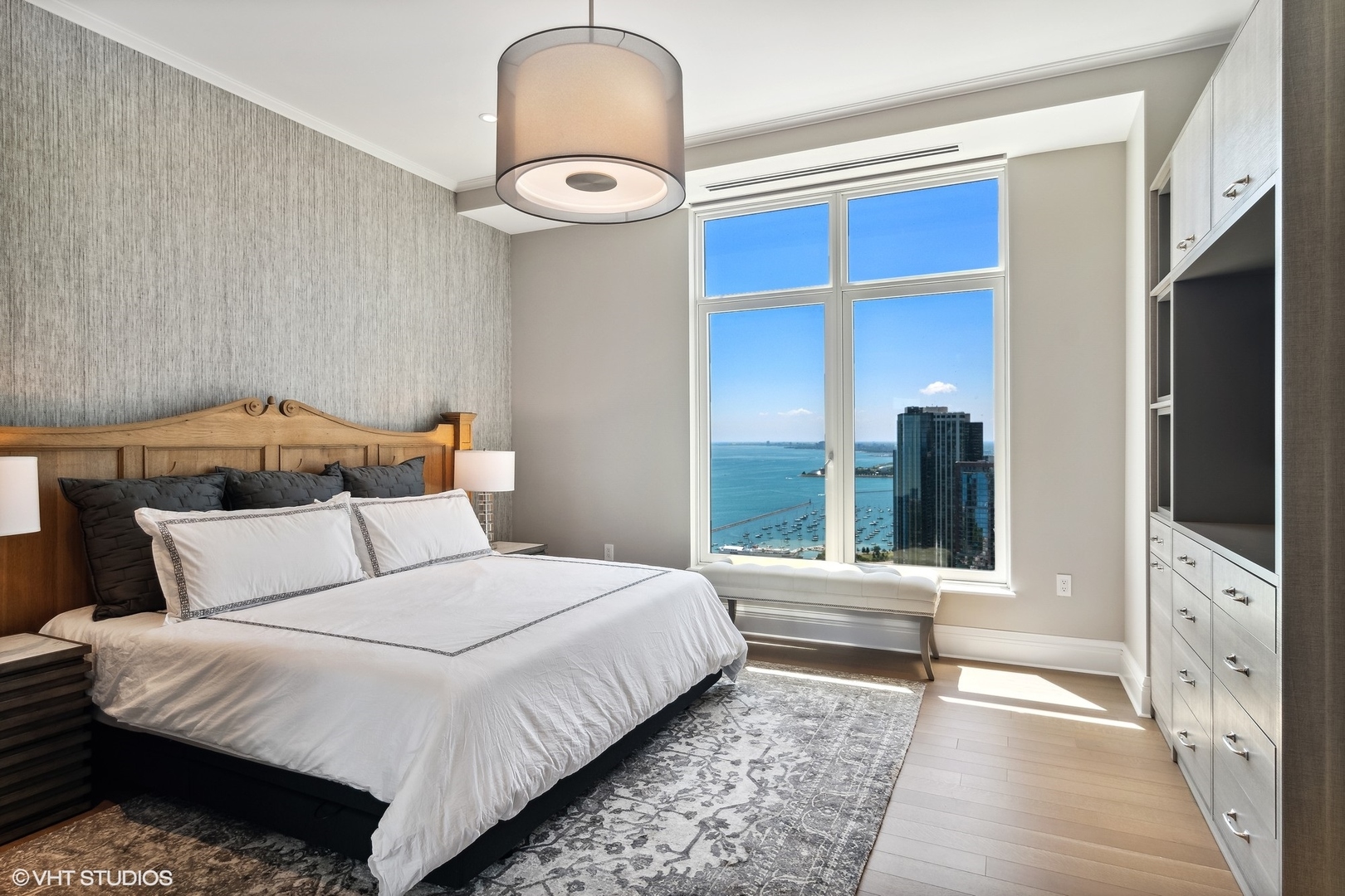 451 E Grand Avenue Unit: 4504