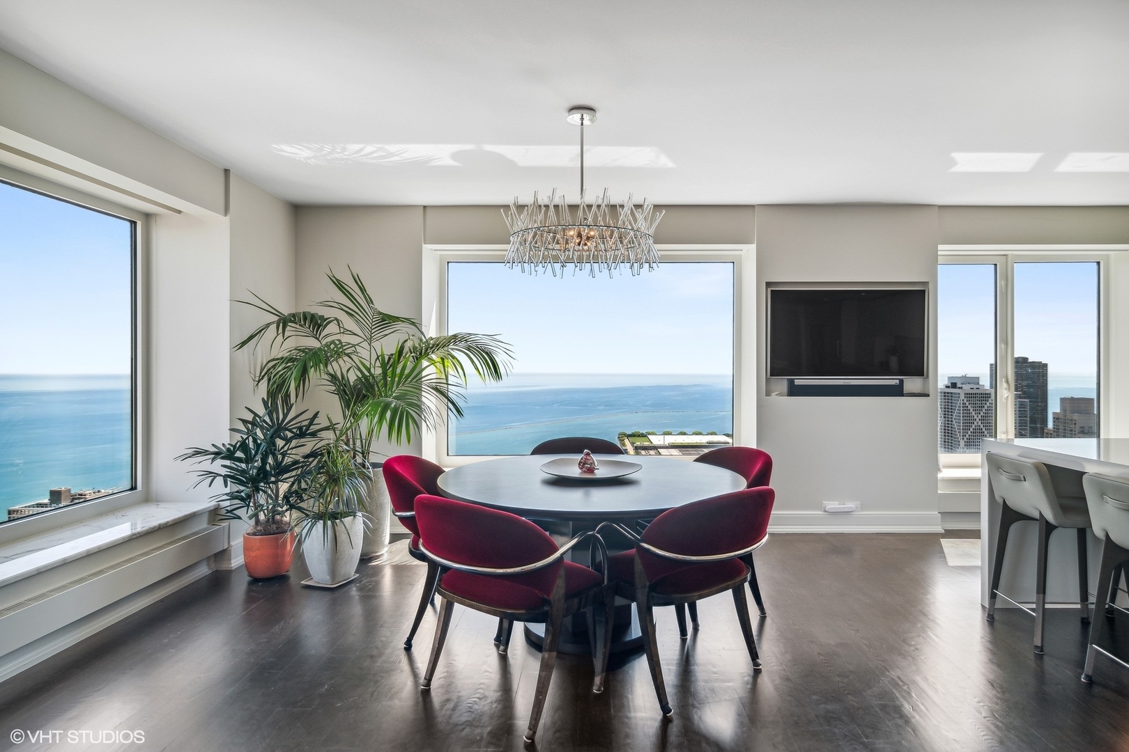 161 E CHICAGO Avenue Unit: 51A