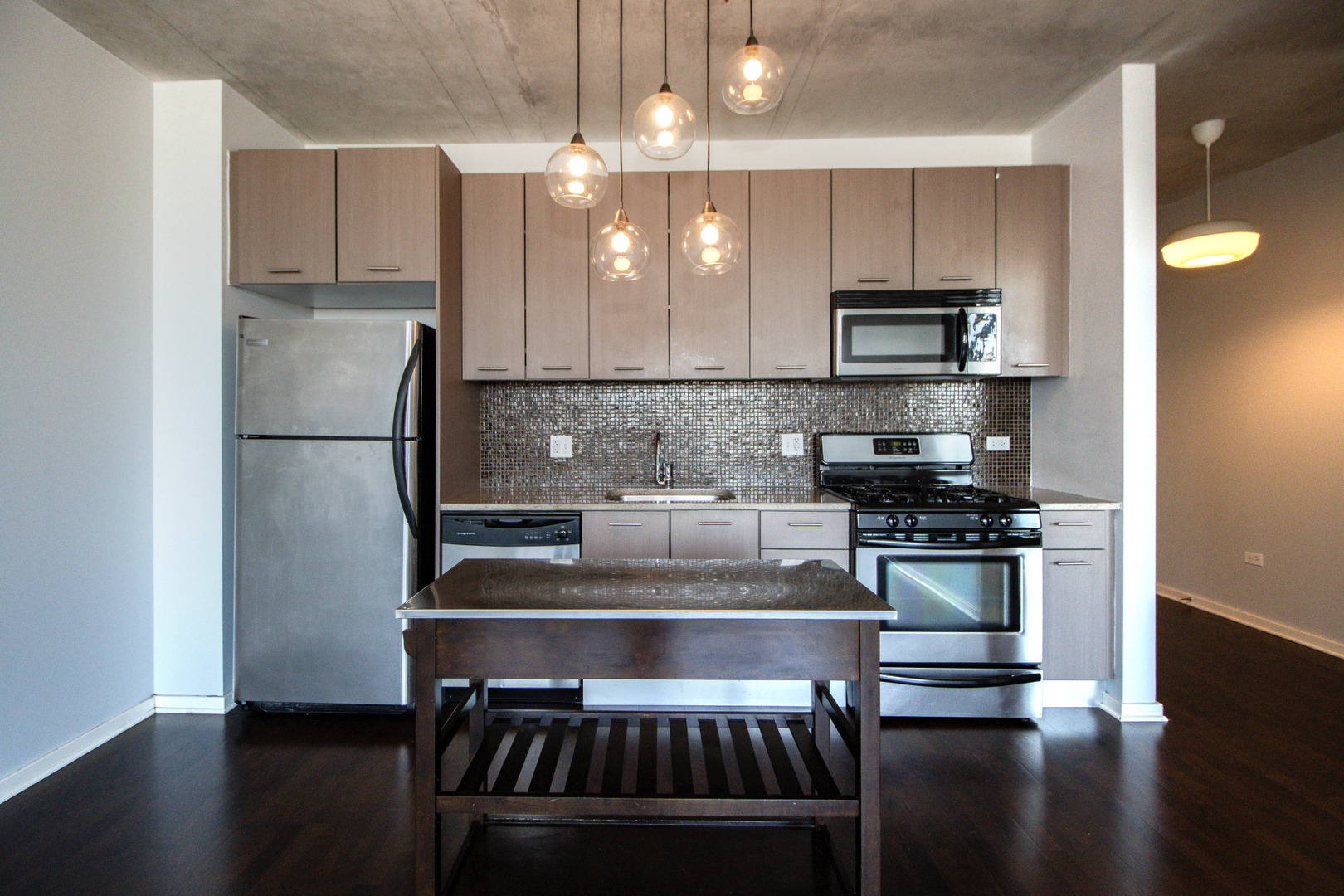 659 W Randolph Street Unit: 1007