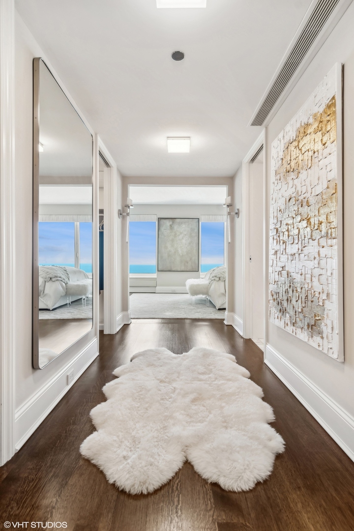 161 E Chicago Avenue Unit: 52A