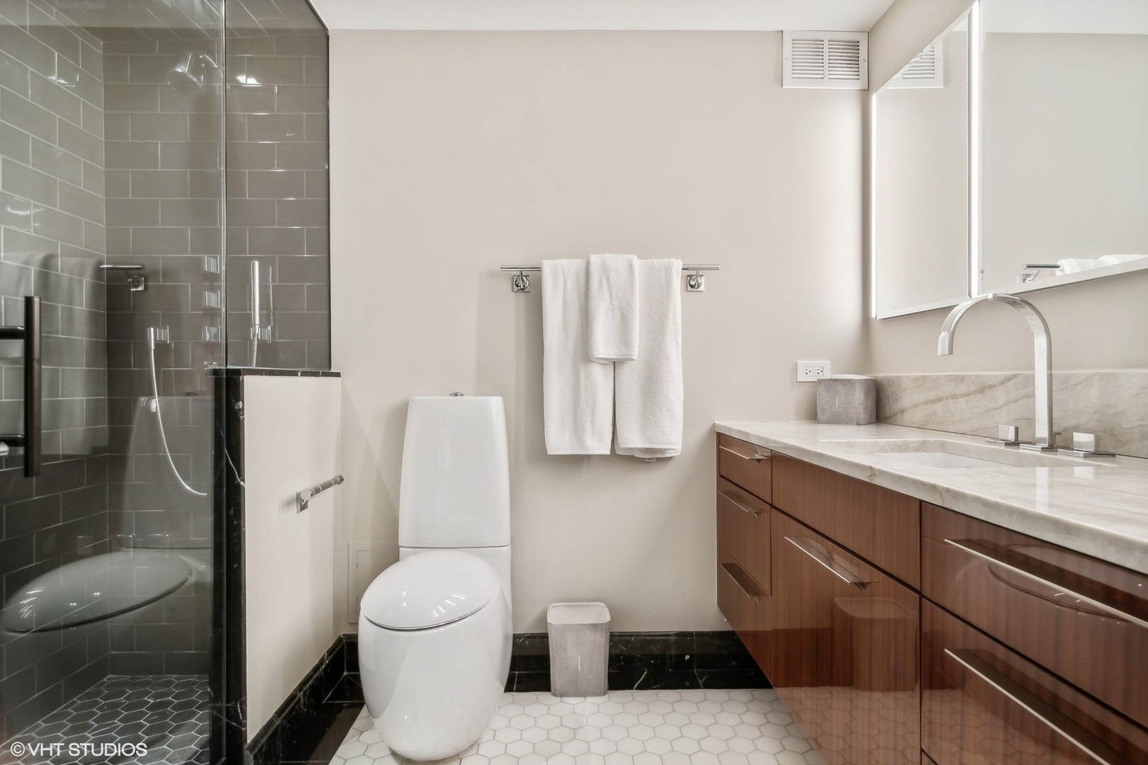 161 E Chicago Avenue Unit: 52A