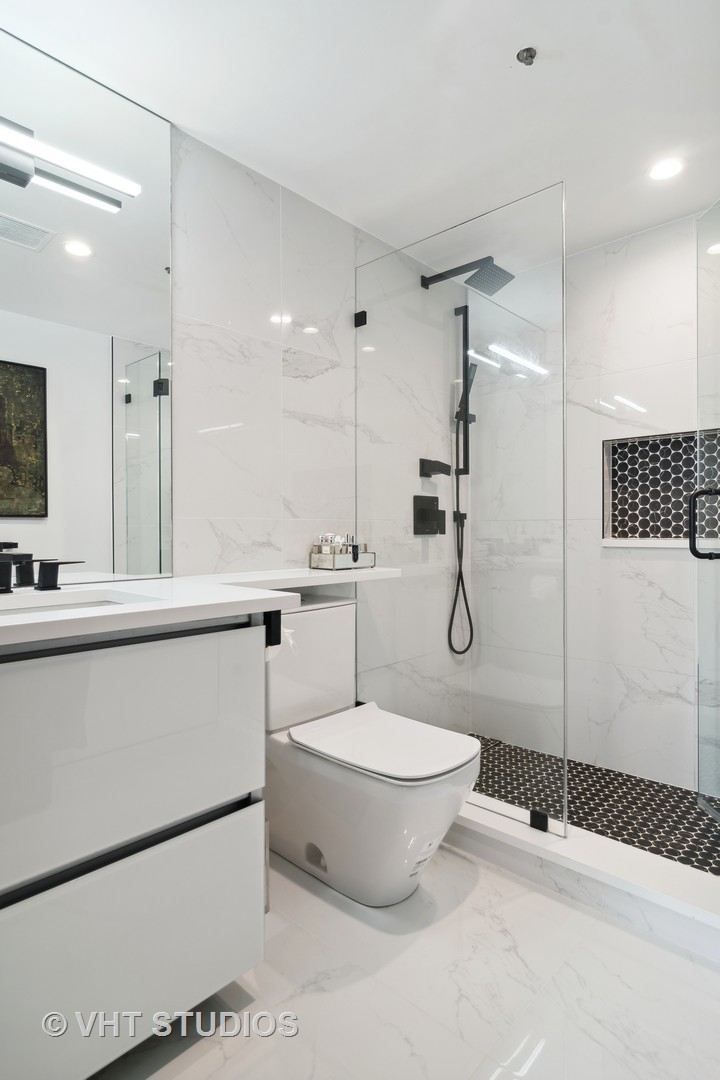 161 E Chicago Avenue Unit: 31B
